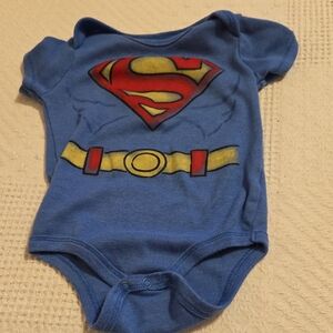 D.C. COMICS JUSTIC LEAGUE SUPERMAN ONESIE